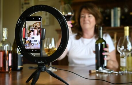 female-leading-virtual-wine-tasting-online-video-s-2026-01-09-00-36-01-utc